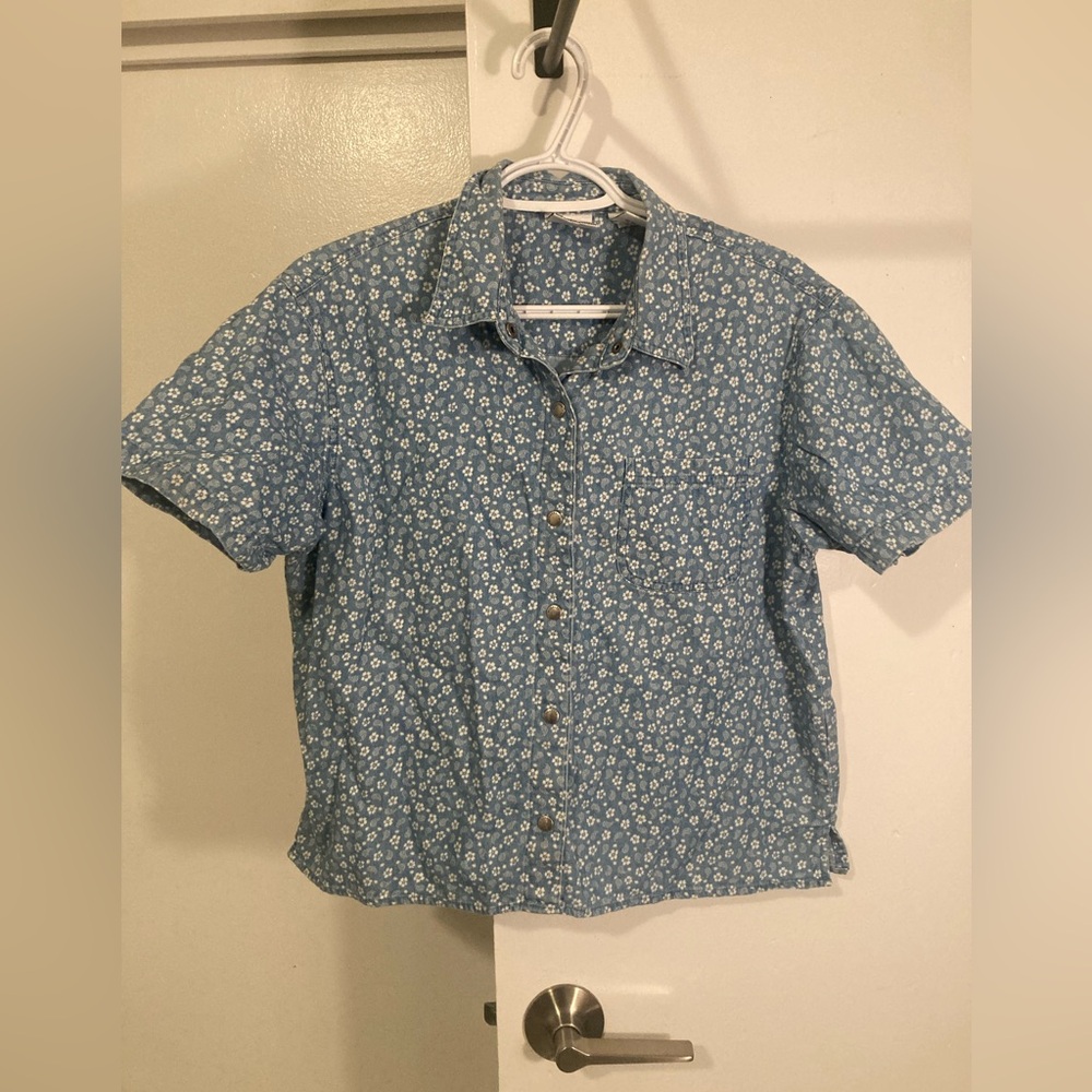 Blue Floral snap button short sleeve